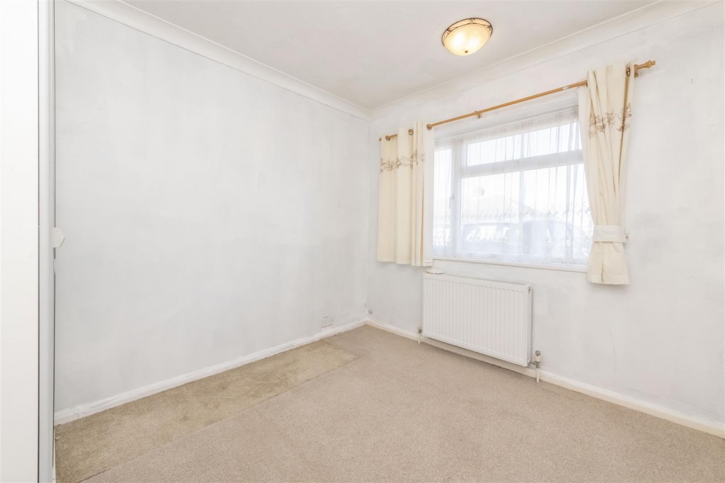 Images for Oxford Street, Finedon EAID:oscarjamesapi BID:3