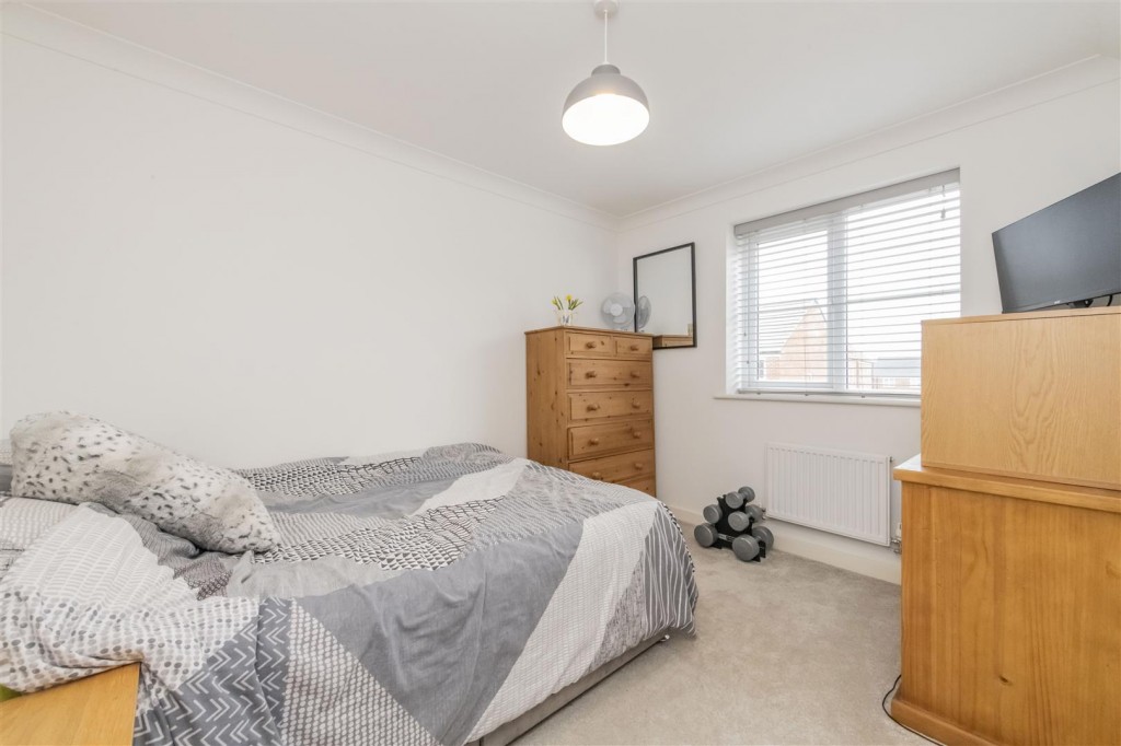 Images for Manningham Lane, Barton Seagrave, Kettering EAID:oscarjamesapi BID:3