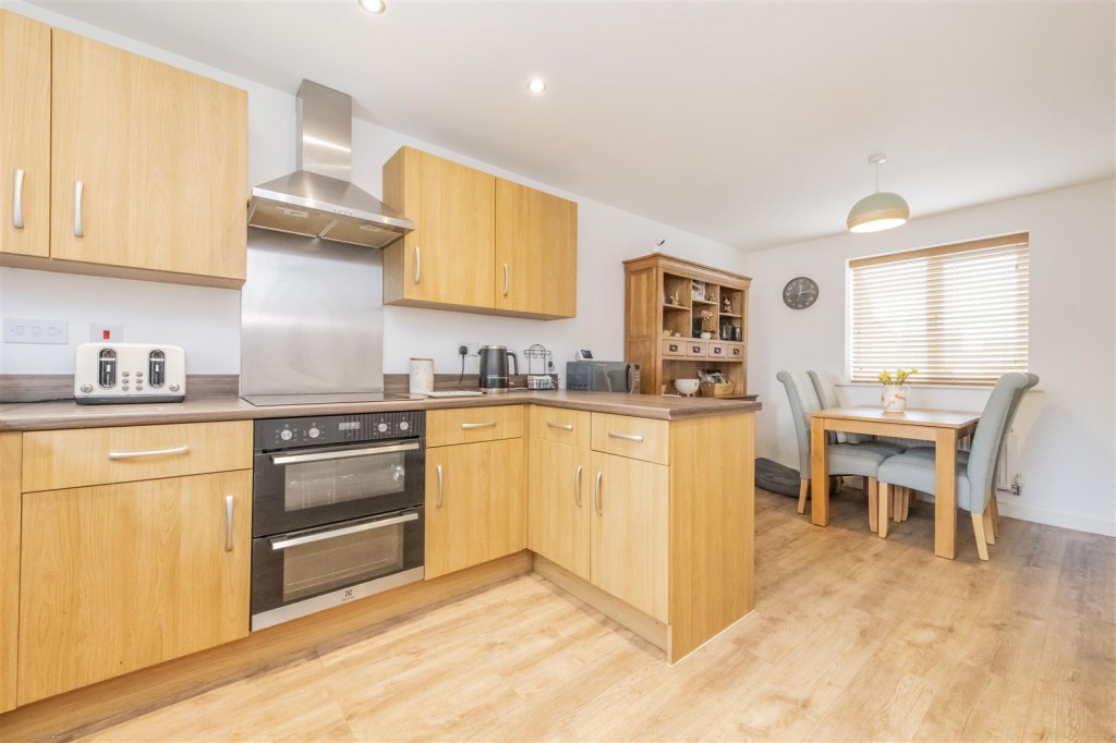 Images for Manningham Lane, Barton Seagrave, Kettering EAID:oscarjamesapi BID:3