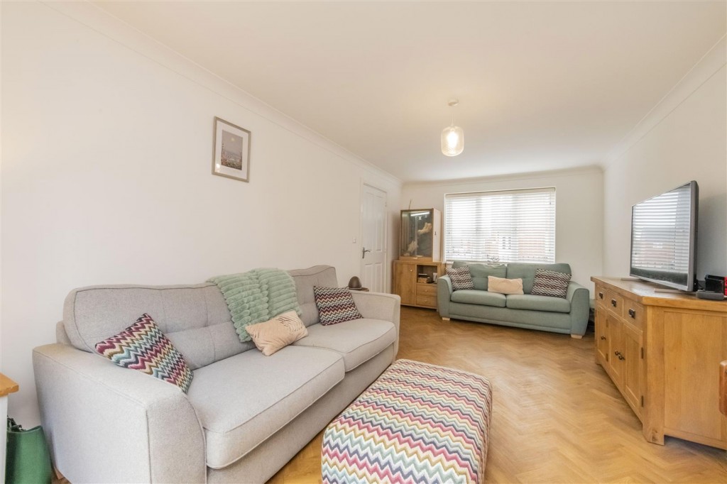 Images for Manningham Lane, Barton Seagrave, Kettering EAID:oscarjamesapi BID:3