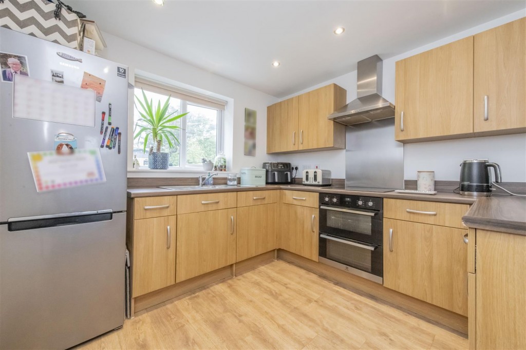 Images for Manningham Lane, Barton Seagrave, Kettering EAID:oscarjamesapi BID:3