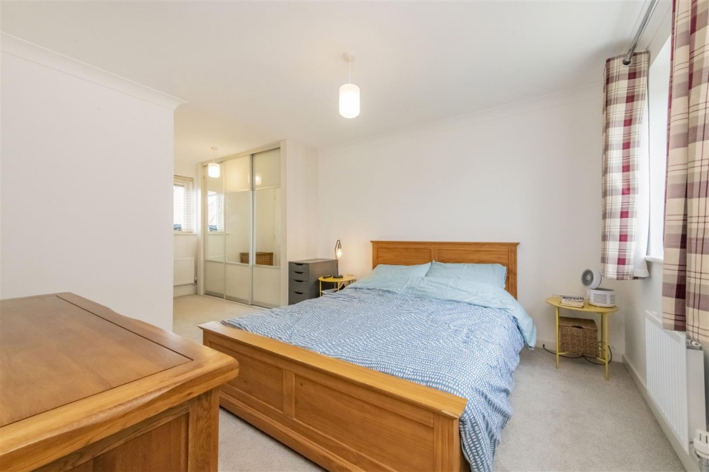 Images for Manningham Lane, Barton Seagrave, Kettering EAID:oscarjamesapi BID:3