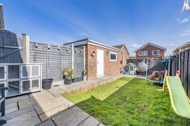 Images for Silverdale Grove, Rushden