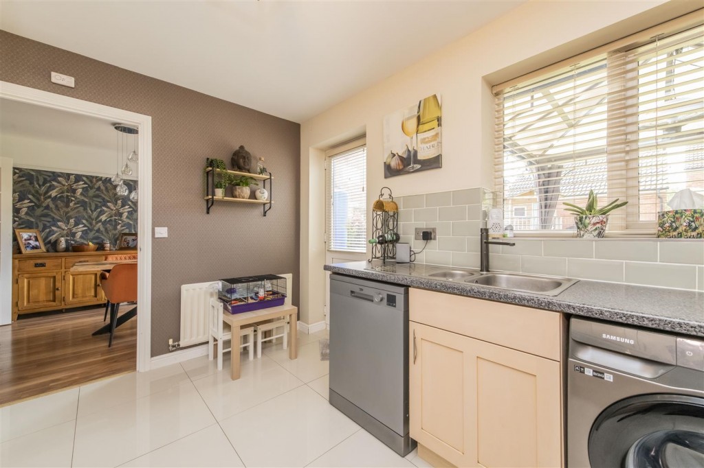 Images for Hidcote Close, Corby EAID:oscarjamesapi BID:4