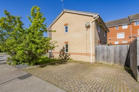 Images for Abbots Close, Kettering