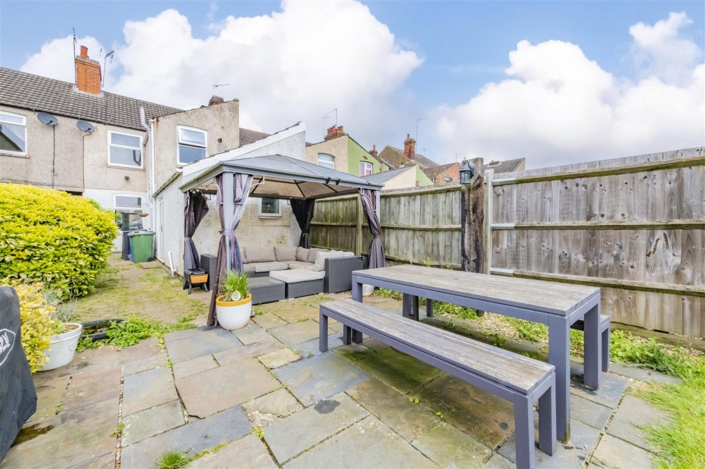 Images for Station Road, Burton Latimer EAID:oscarjamesapi BID:3