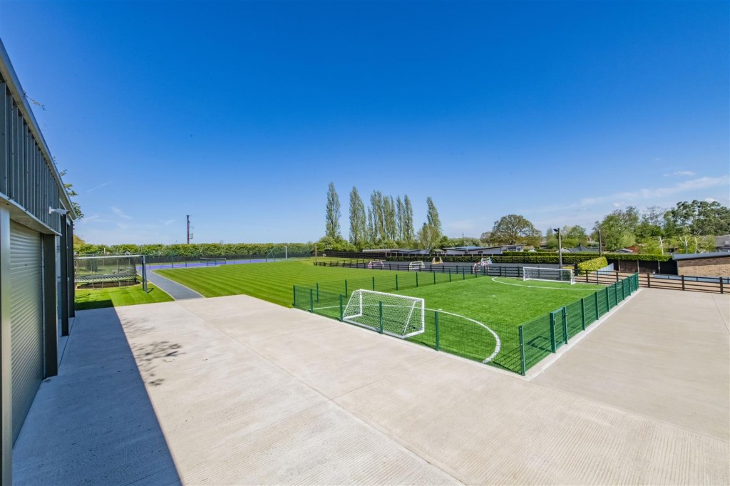Images for Orlingbury Road, Isham EAID:oscarjamesapi BID:3