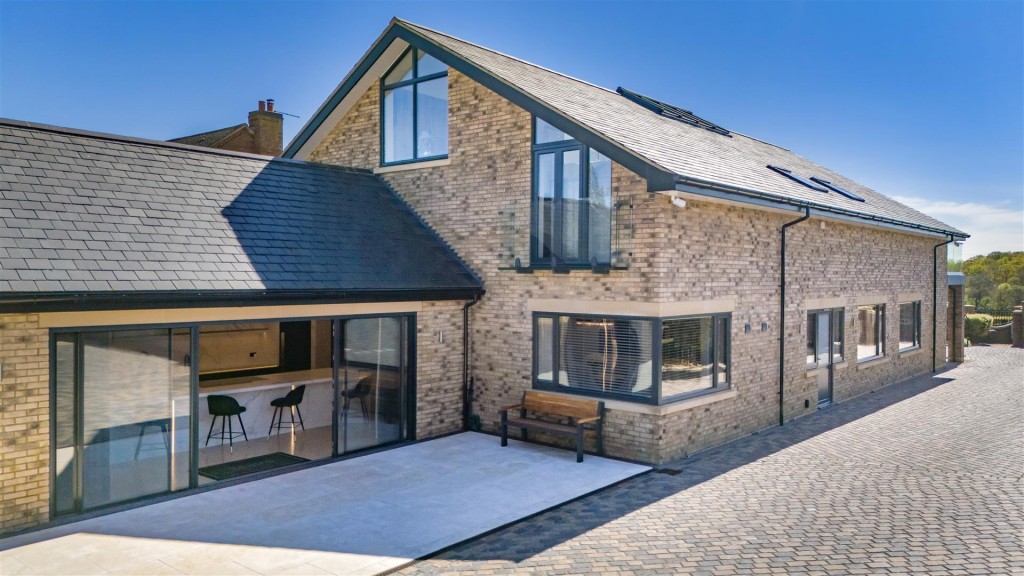 Images for Orlingbury Road, Isham EAID:oscarjamesapi BID:3