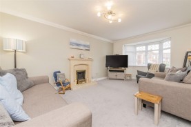 Images for Cotswold Drive, Wellingborough