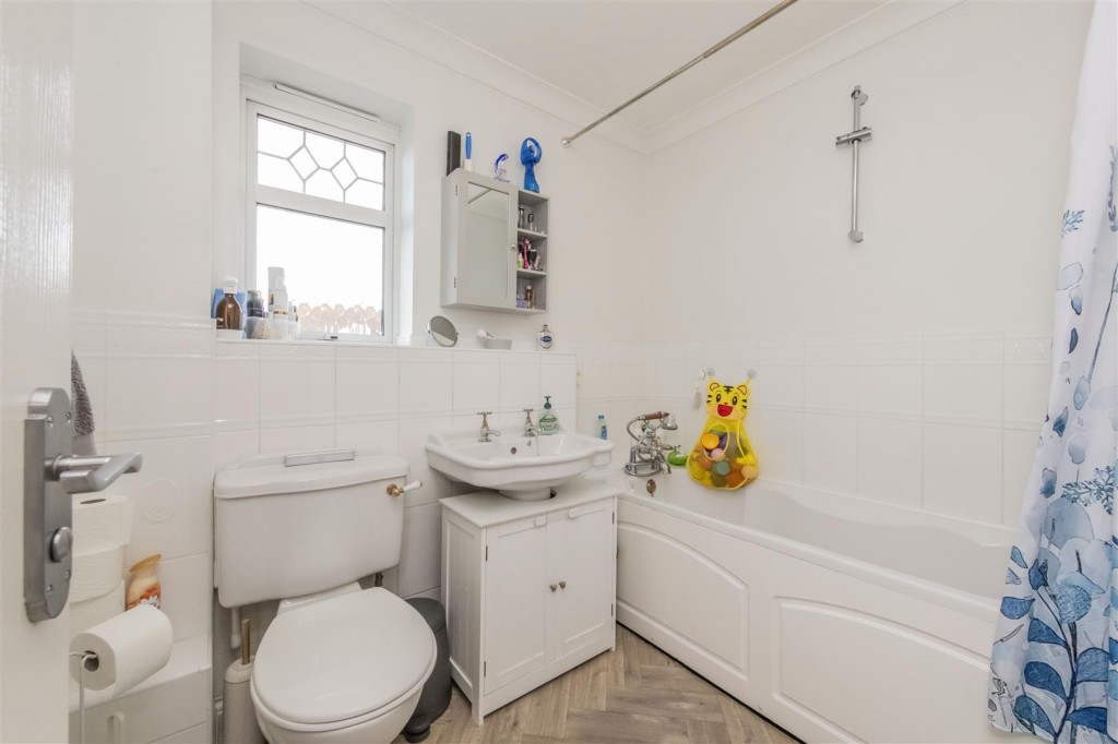 Images for Cotswold Drive, Wellingborough EAID:oscarjamesapi BID:6