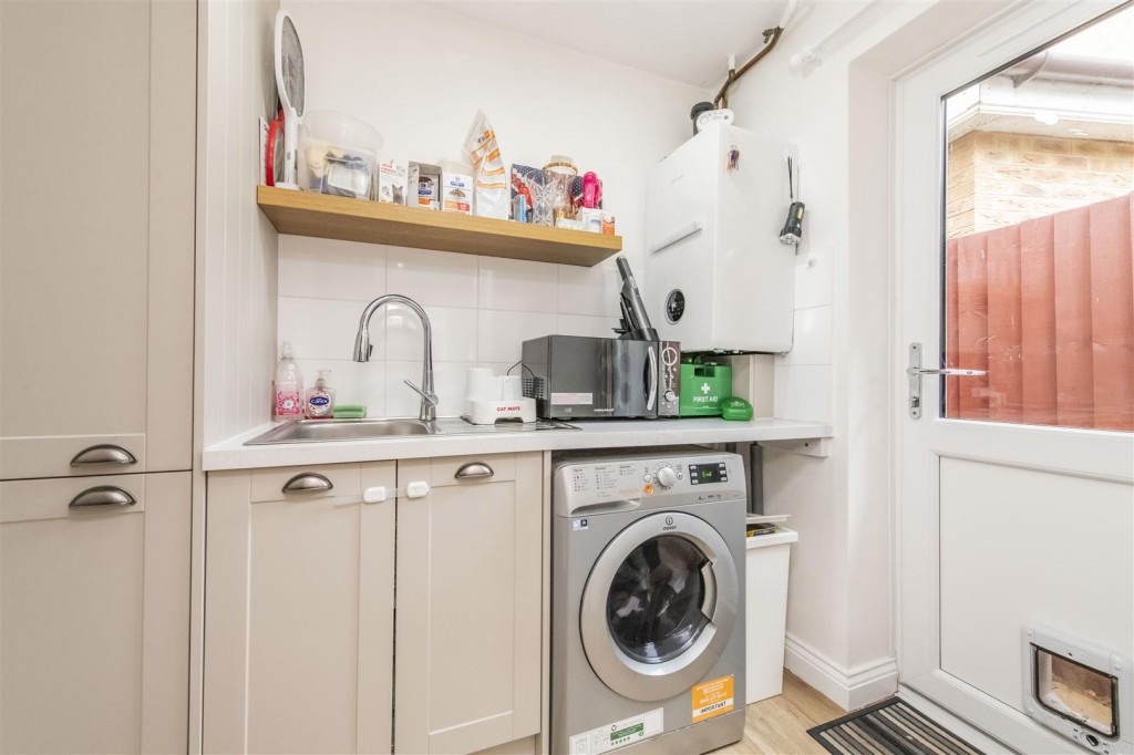 Images for Cotswold Drive, Wellingborough EAID:oscarjamesapi BID:6