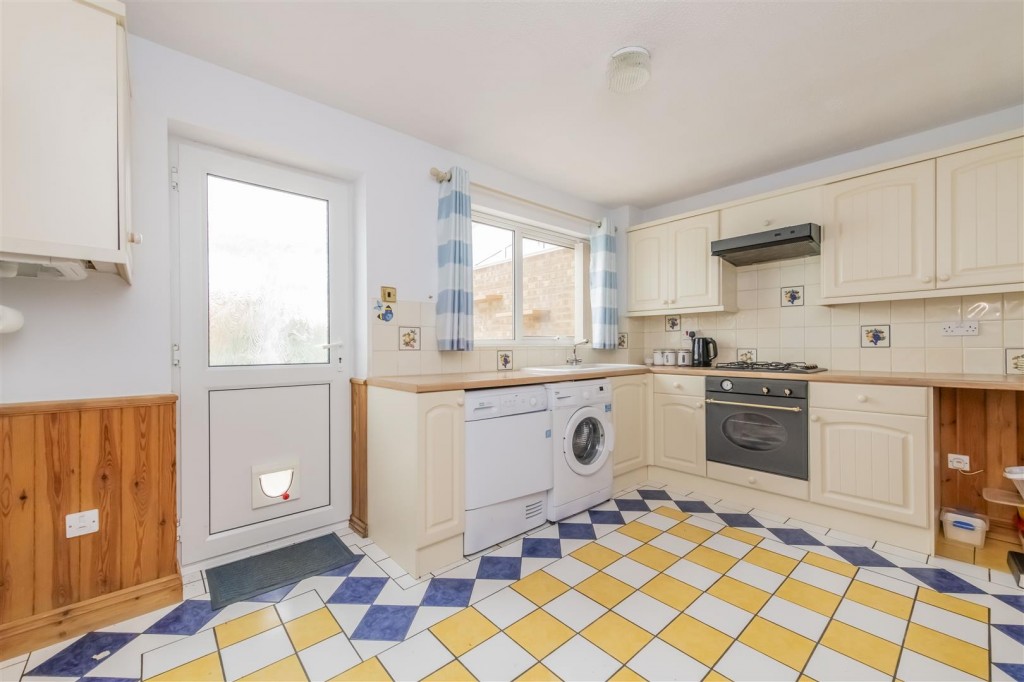 Images for Alice Drive, Burton Latimer EAID:oscarjamesapi BID:3