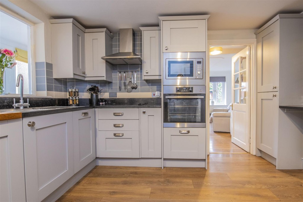 Images for Meeting Lane, Irthlingborough, Wellingborough EAID:oscarjamesapi BID:6