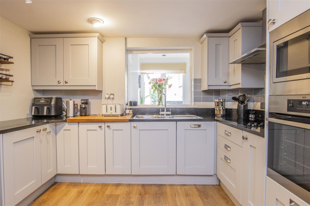 Images for Meeting Lane, Irthlingborough, Wellingborough EAID:oscarjamesapi BID:6