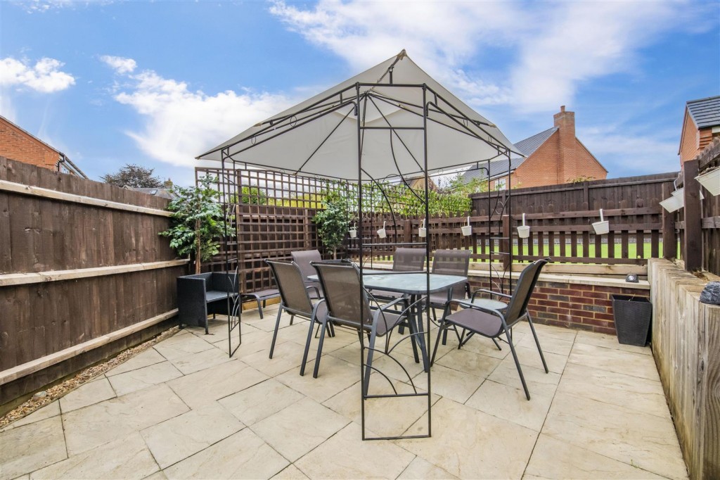 Images for Swift Close, Desborough EAID:oscarjamesapi BID:2