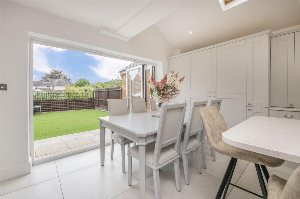Images for Swift Close, Desborough EAID:oscarjamesapi BID:2