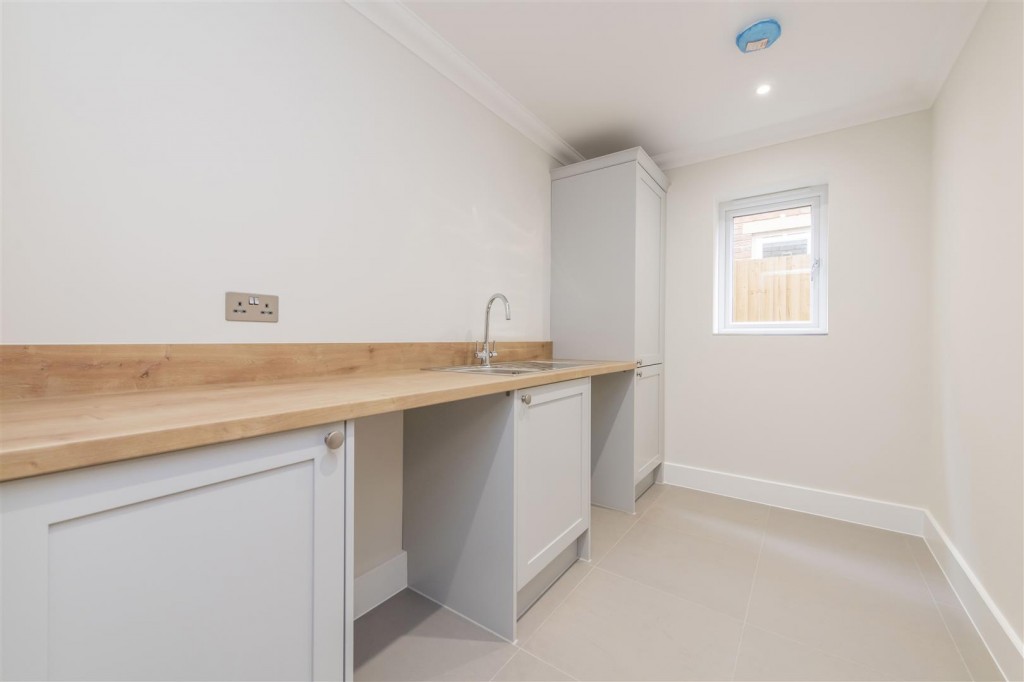 Images for Lawton Drive, Kettering EAID:oscarjamesapi BID:2