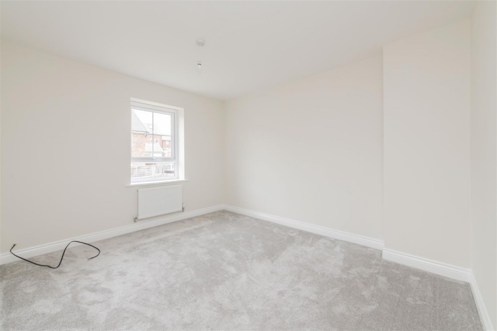 Images for Silverstone Road, Burton Latimer EAID:oscarjamesapi BID:3