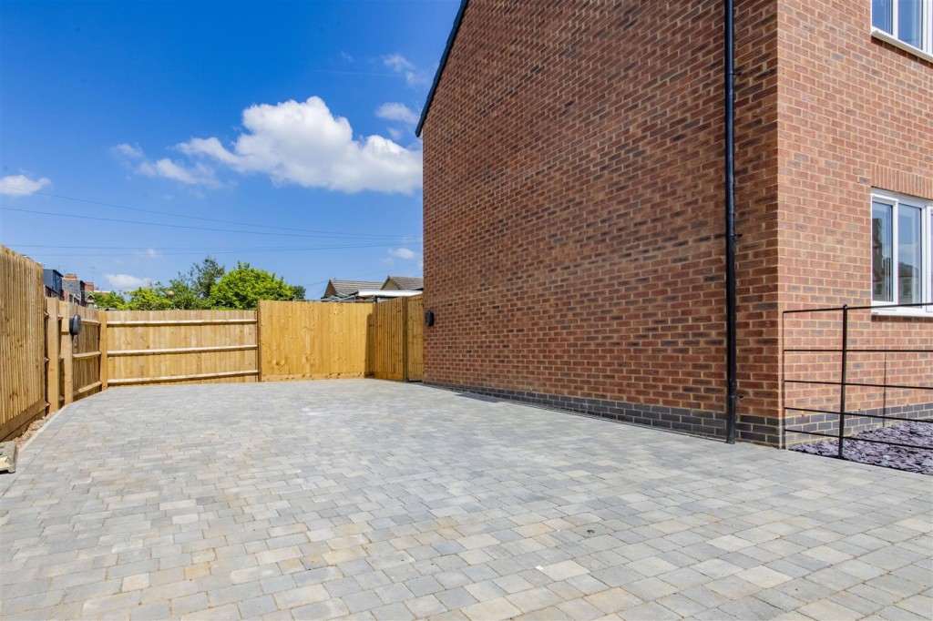 Images for Brookland Road, Northampton EAID:oscarjamesapi BID:1