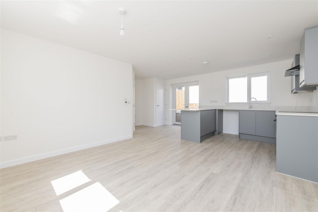 Images for Brookland Road, Northampton EAID:oscarjamesapi BID:1