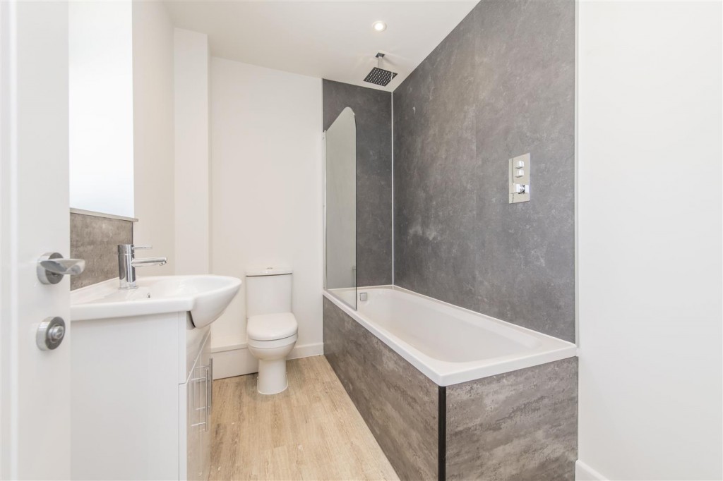 Images for Brookland Road, Northampton EAID:oscarjamesapi BID:1