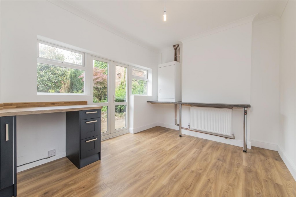 Images for Cross Street, Kettering EAID:oscarjamesapi BID:2
