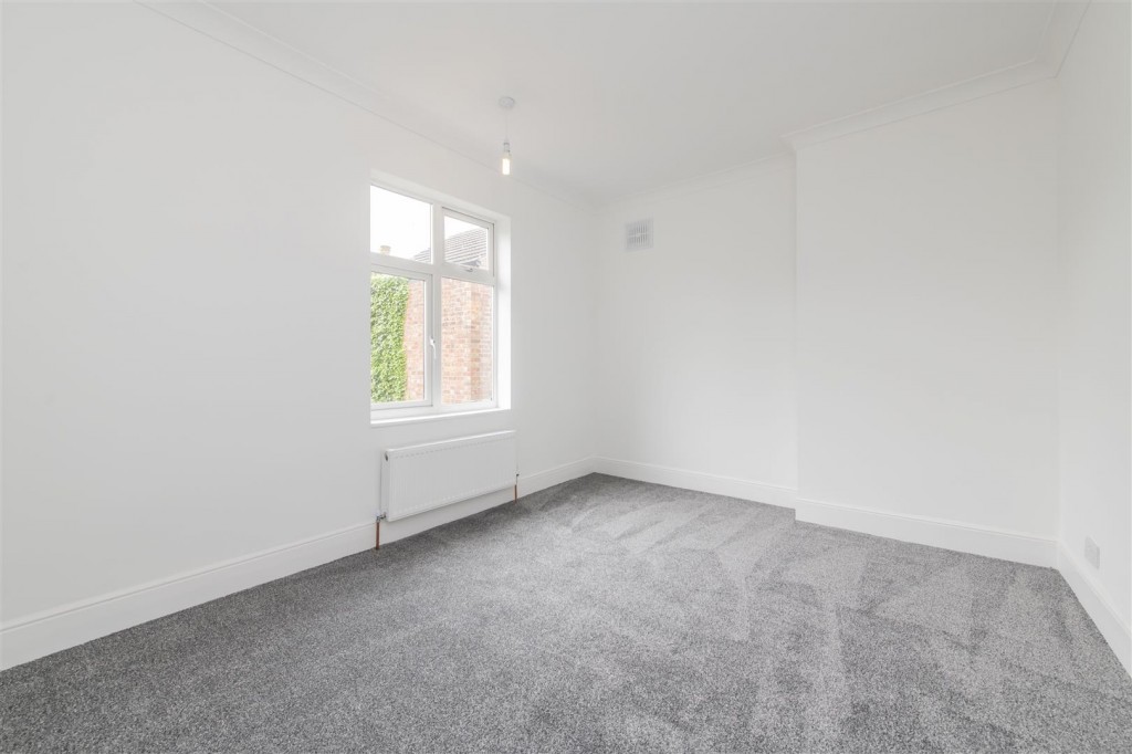 Images for Cross Street, Kettering EAID:oscarjamesapi BID:2