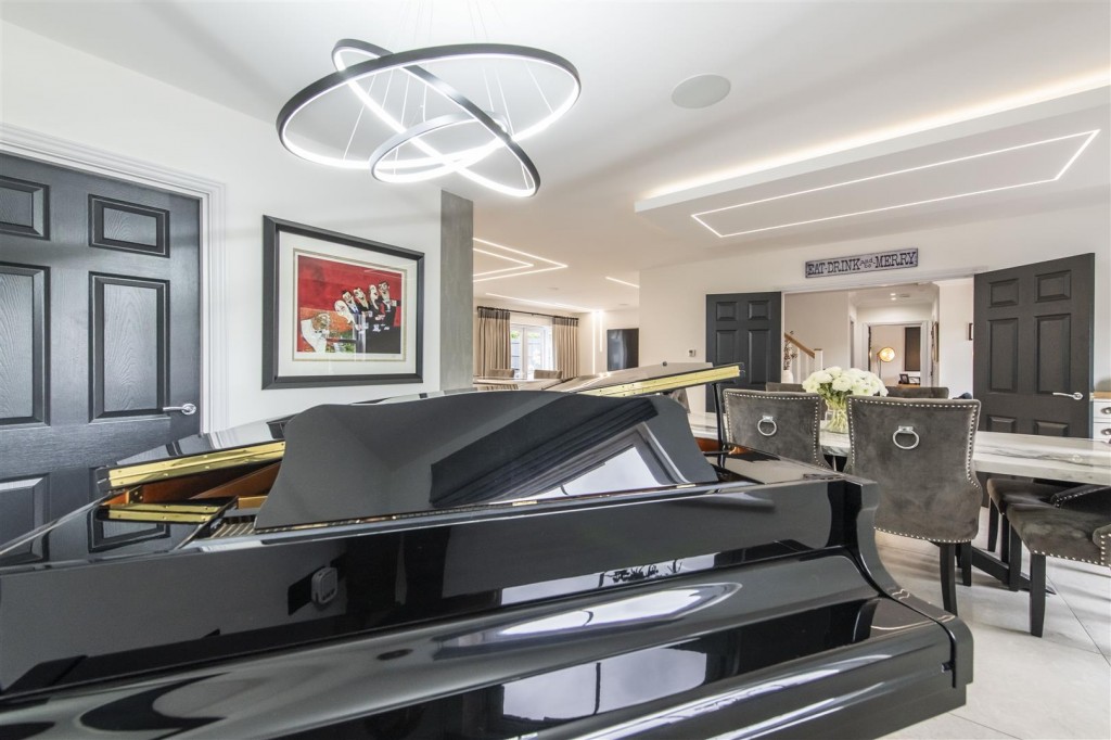 Images for Wold Road, Burton Latimer - CHECK OUT OUR VIDEO TOUR EAID:oscarjamesapi BID:3