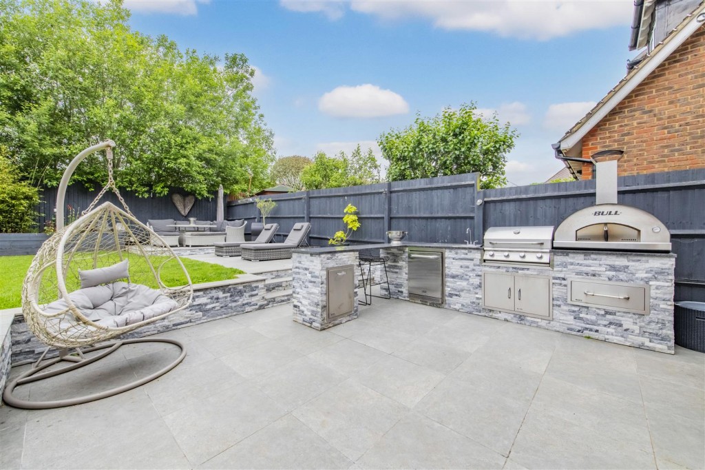 Images for Wold Road, Burton Latimer - CHECK OUT OUR VIDEO TOUR EAID:oscarjamesapi BID:3