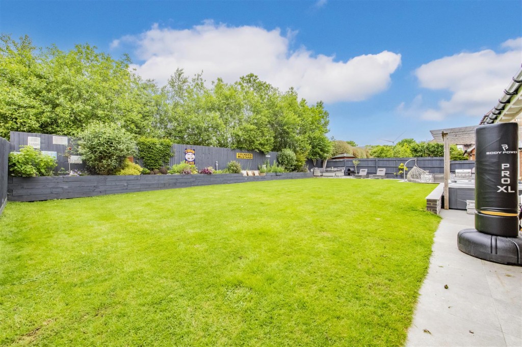 Images for Wold Road, Burton Latimer - CHECK OUT OUR VIDEO TOUR EAID:oscarjamesapi BID:3