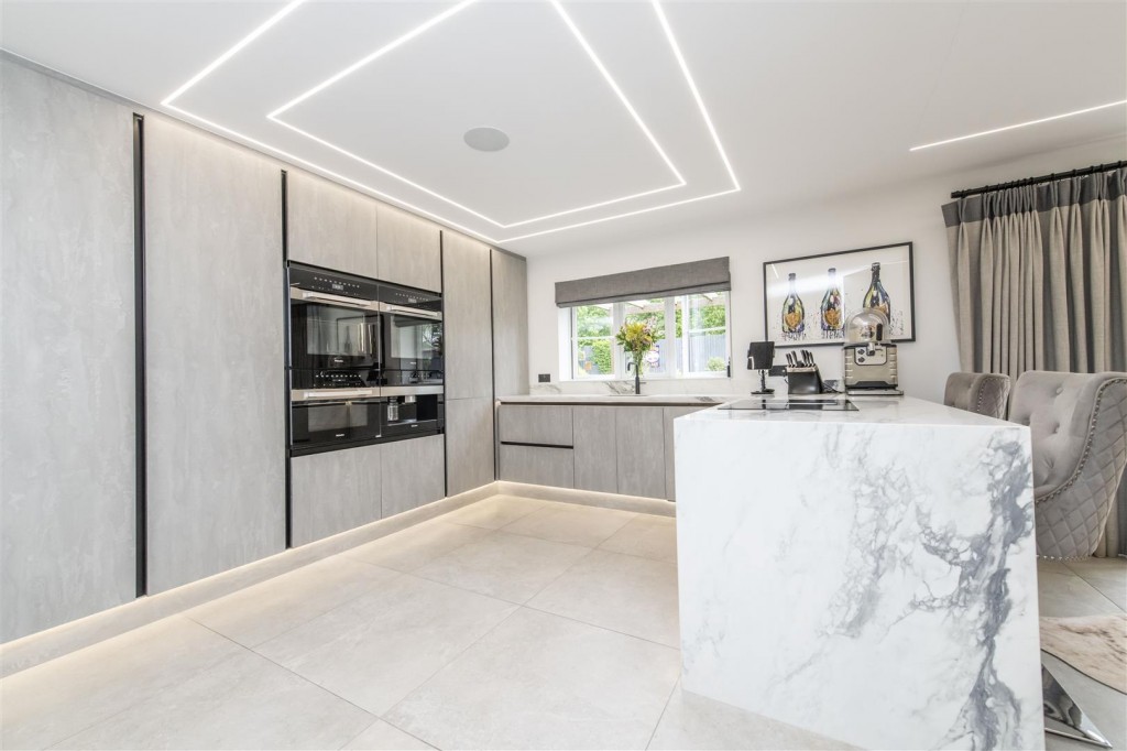 Images for Wold Road, Burton Latimer - CHECK OUT OUR VIDEO TOUR EAID:oscarjamesapi BID:3