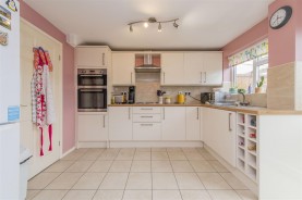 Images for Cromwell Road, Great Glen, Leicester