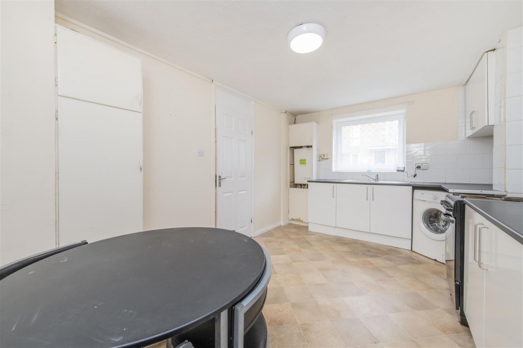 Images for Moat Place, Northampton EAID:oscarjamesapi BID:1