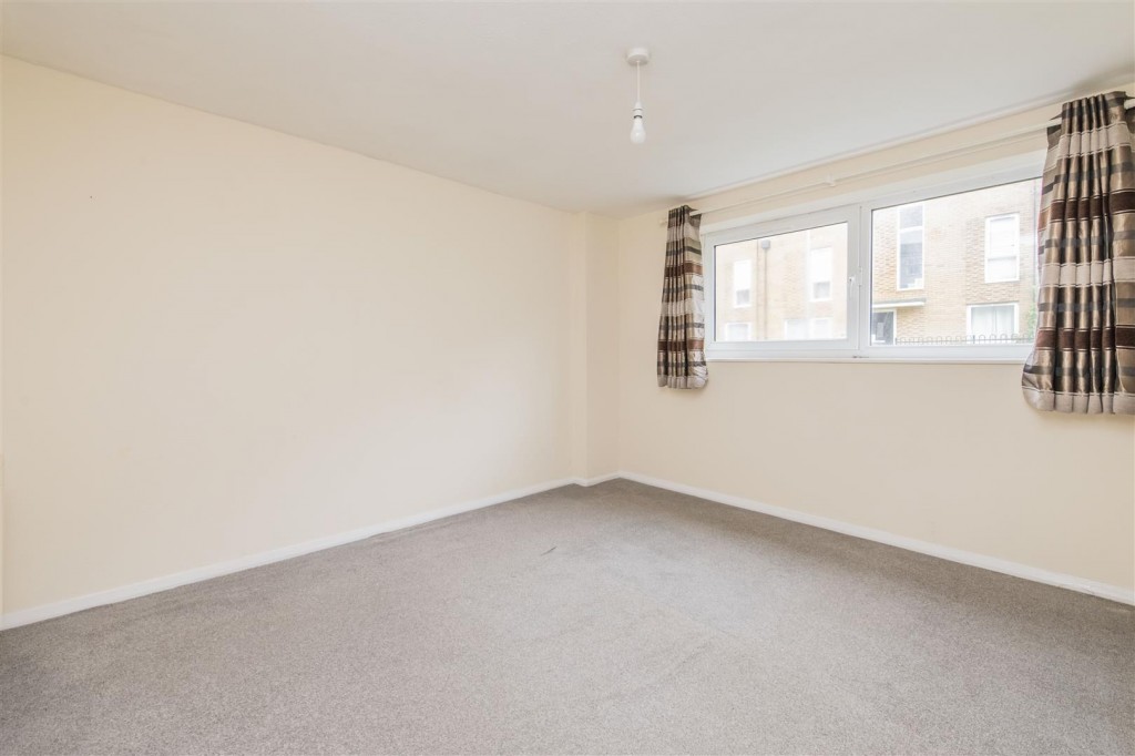 Images for Moat Place, Northampton EAID:oscarjamesapi BID:1