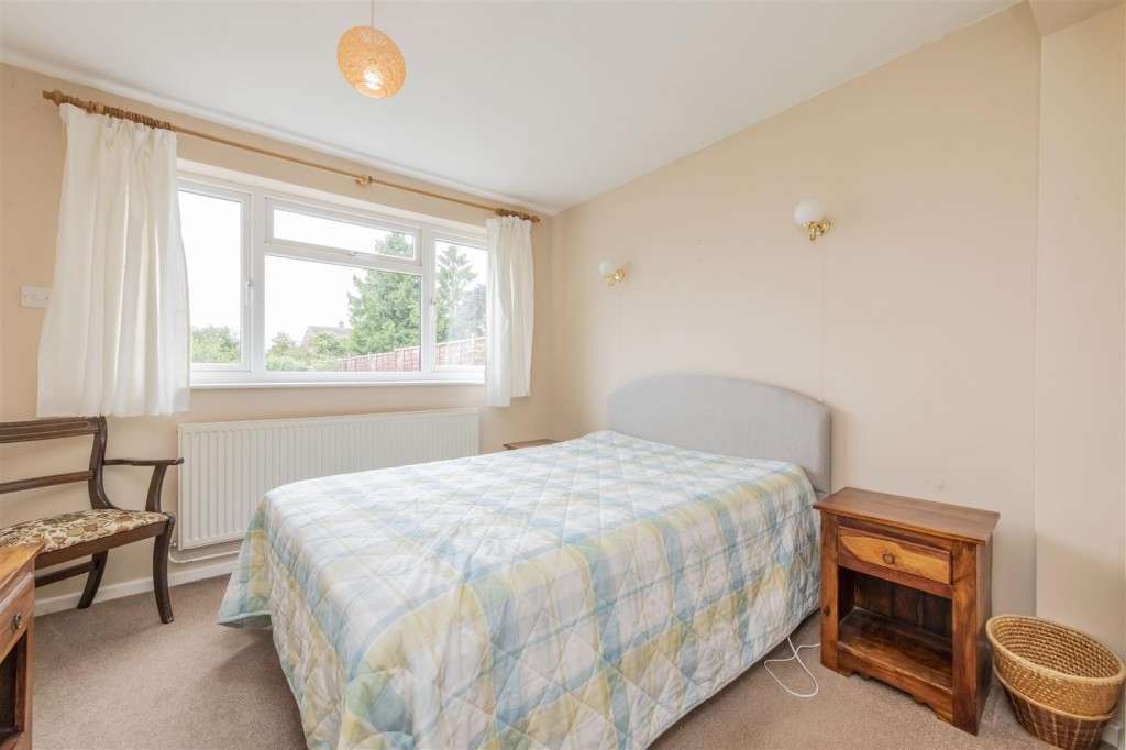 Images for Queensway, Burton Latimer EAID:oscarjamesapi BID:3