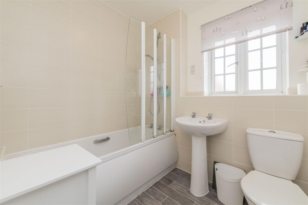 Images for Yaffle Crescent, Desborough EAID:oscarjamesapi BID:2