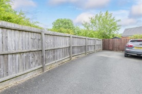 Images for Yaffle Crescent, Desborough