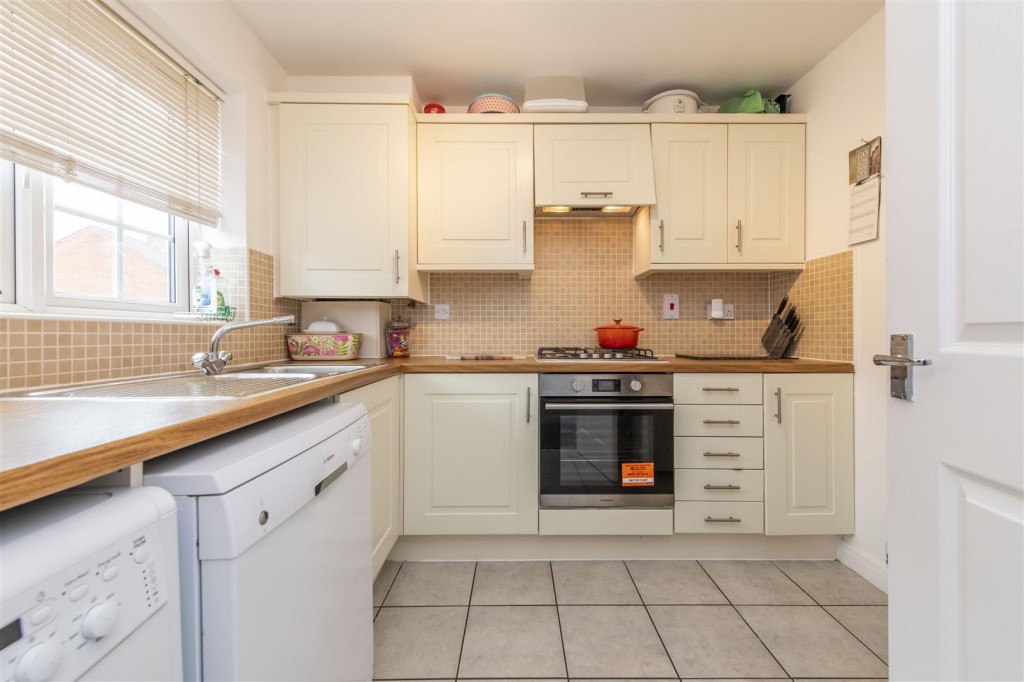 Images for Yaffle Crescent, Desborough EAID:oscarjamesapi BID:2