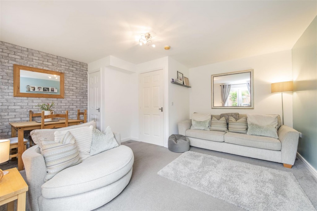 Images for Yaffle Crescent, Desborough EAID:oscarjamesapi BID:2