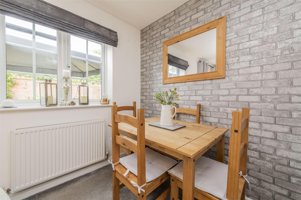 Images for Yaffle Crescent, Desborough EAID:oscarjamesapi BID:2