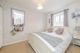Images for Yaffle Crescent, Desborough