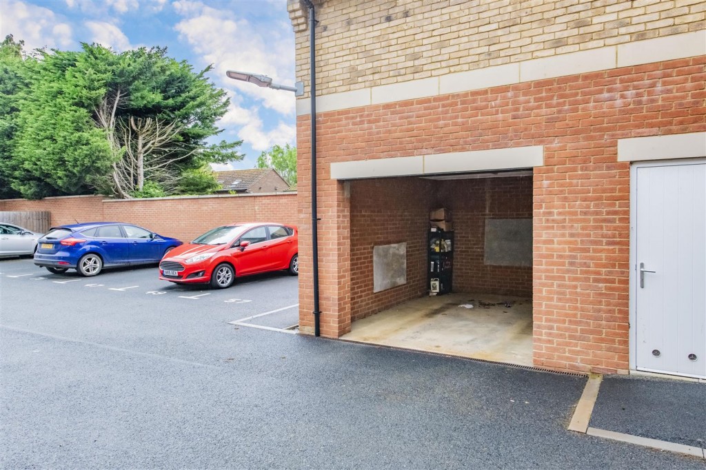 Images for Chichele Street, Higham Ferrers EAID:oscarjamesapi BID:3