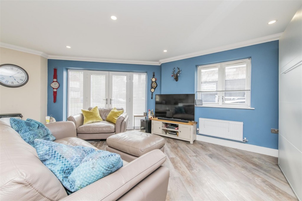 Images for Chichele Street, Higham Ferrers EAID:oscarjamesapi BID:3