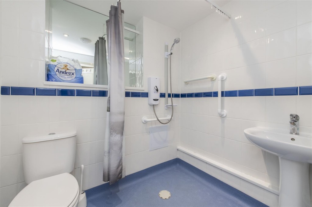 Images for Croyland Road, Wellingborough EAID:oscarjamesapi BID:6