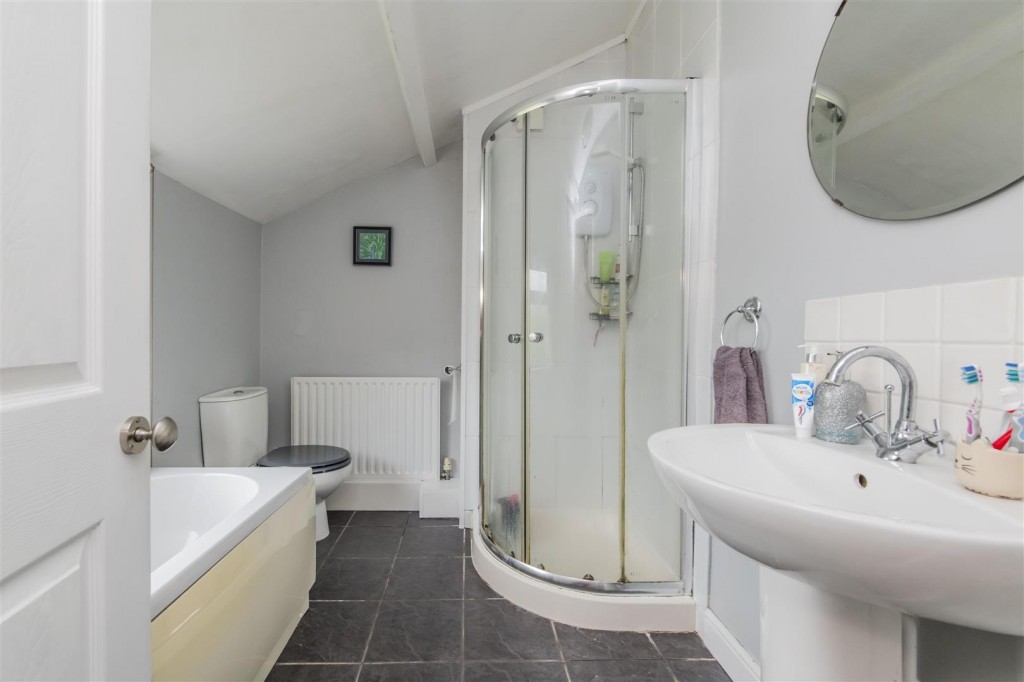 Images for Spencer Street, Burton Latimer EAID:oscarjamesapi BID:3