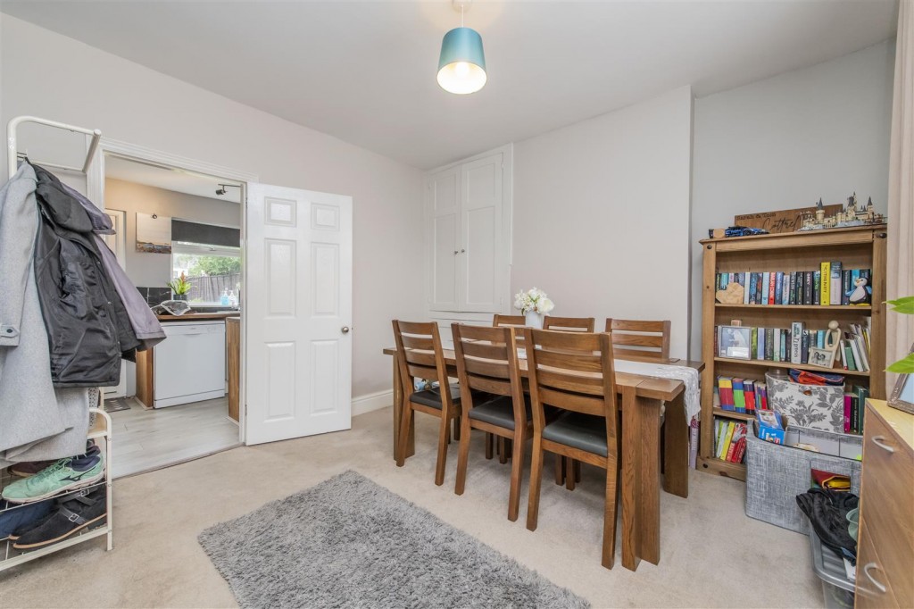 Images for Spencer Street, Burton Latimer EAID:oscarjamesapi BID:3