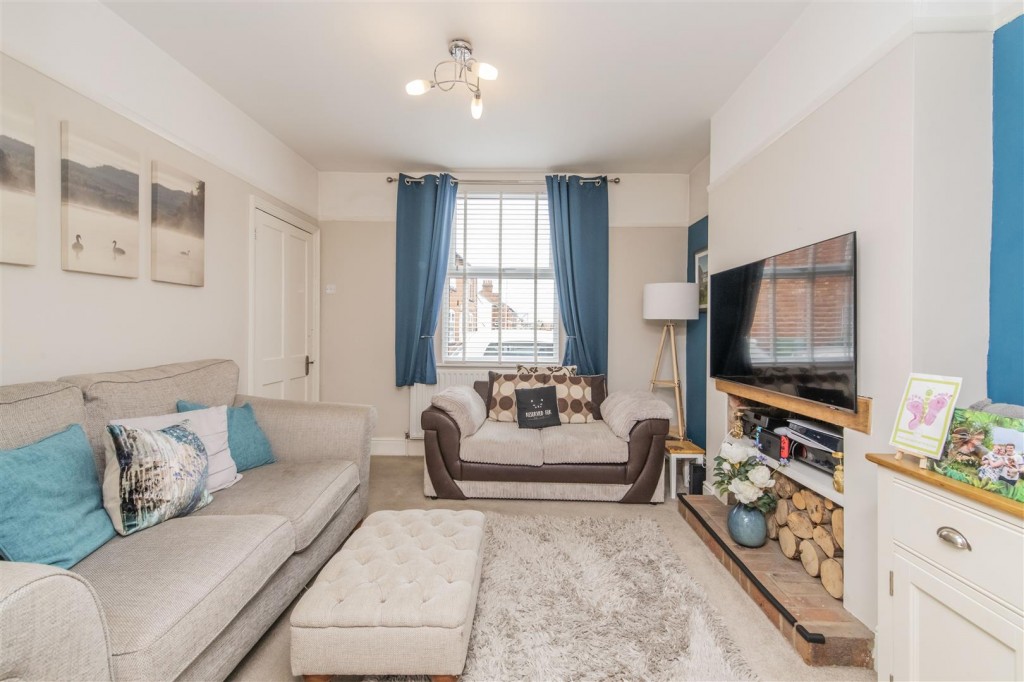 Images for Spencer Street, Burton Latimer EAID:oscarjamesapi BID:3