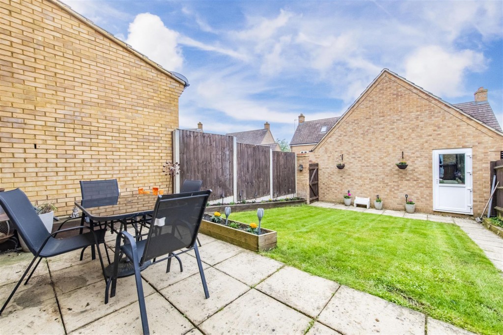 Images for Savernake Drive, Corby EAID:oscarjamesapi BID:4