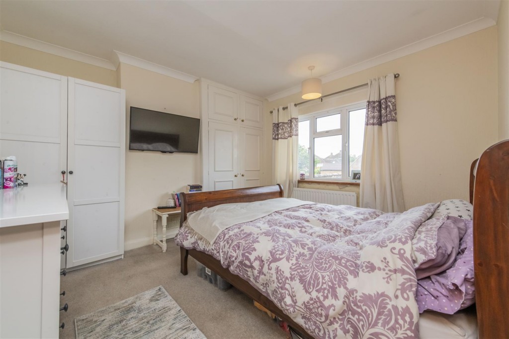 Images for Finedon Road, Burton Latimer EAID:oscarjamesapi BID:3