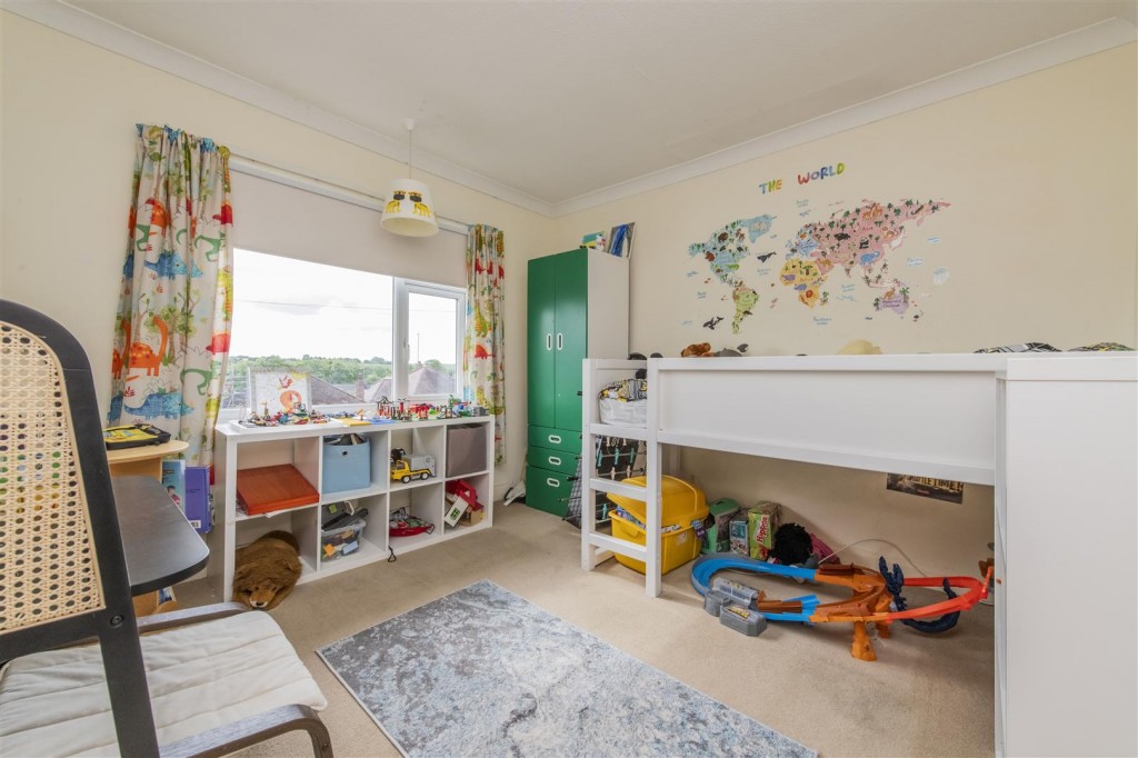 Images for Finedon Road, Burton Latimer EAID:oscarjamesapi BID:3